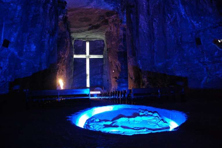 visiter la cathédrale de sel de Zipaquira autour de Bogota