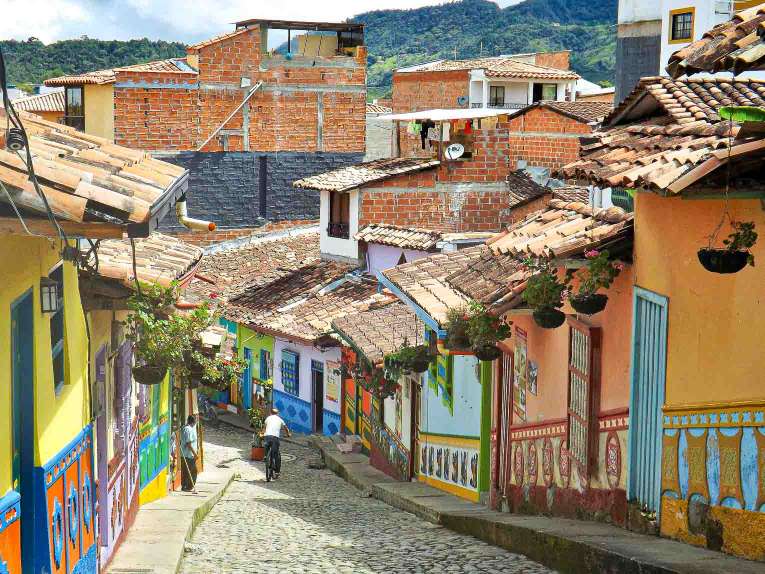 Les couleurs du village de Guatape en Colombie