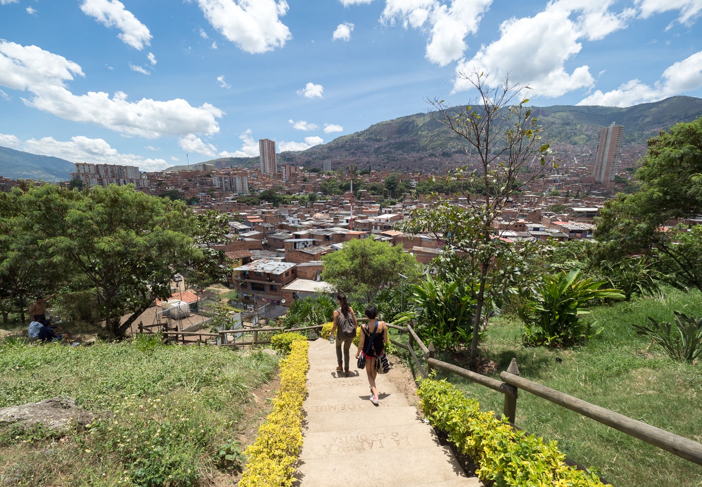kaanas travel agence de visite guidée en français à Medellin