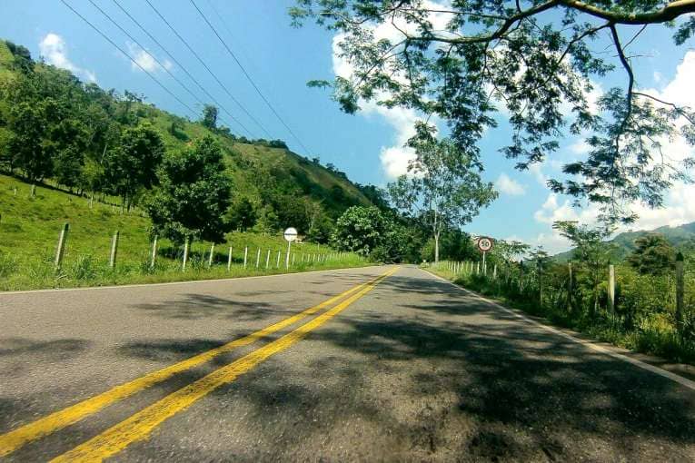 Autotour avec une agence pour organiser un road trip en Colombie